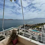 Port Side * Sarandë