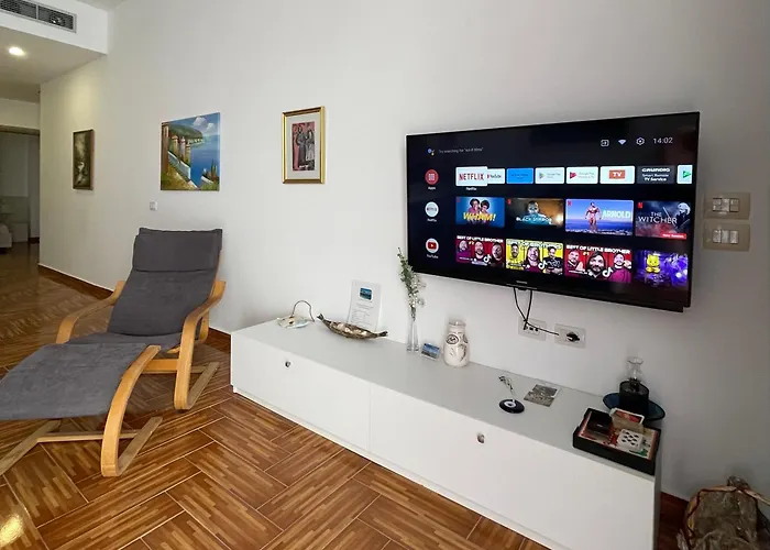 Port Side 公寓 Sarandë